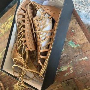 Nelsien 'Silence D' Sandals in Tan Leather in size 38 Europe /8 US